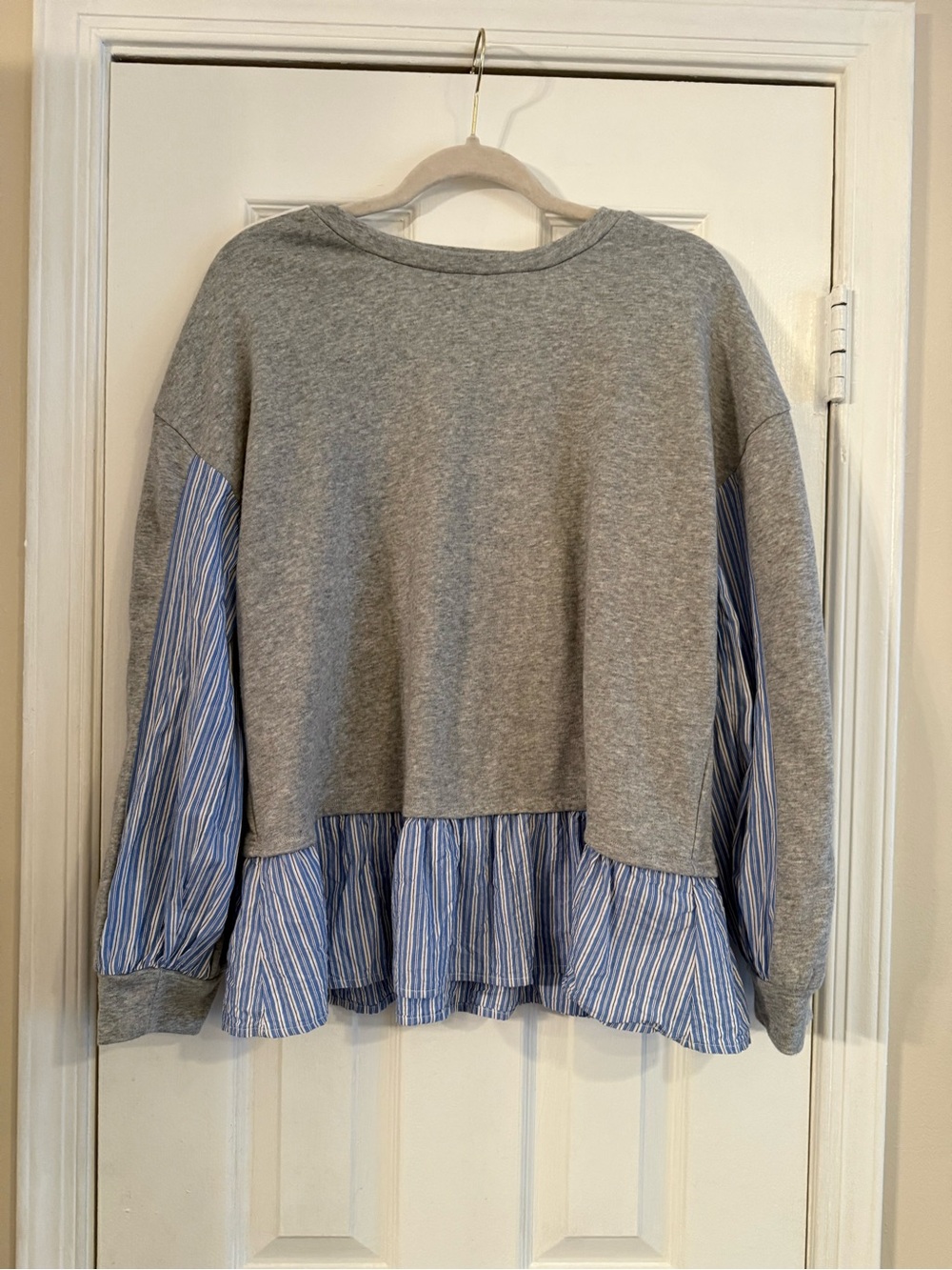Anthropologie Gray Shirt with Blue Stripe Shirt-Hem